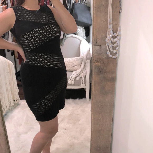 Calvin Klein size 6 black cozy shift dress - Picture 2 of 6